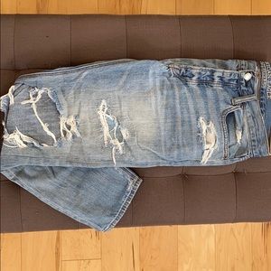 American eagle mom jeans